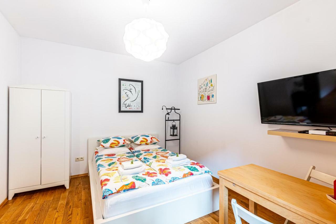 Happyguests Apartments Krasków Eksteriør bilde